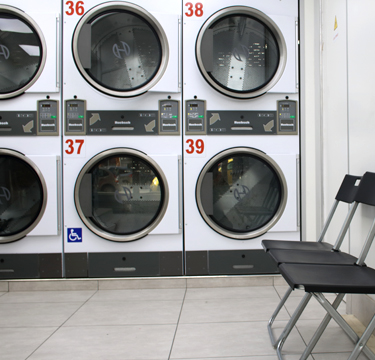 Laverie automatique avec séchoirs grande capacité pantin 93500
